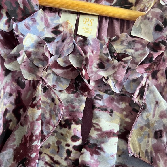 ADIVA Purple Petals RUFFLE Keyhole SLEEVELESS Feminine Lined BLOUSE Top PS - Picture 8 of 17